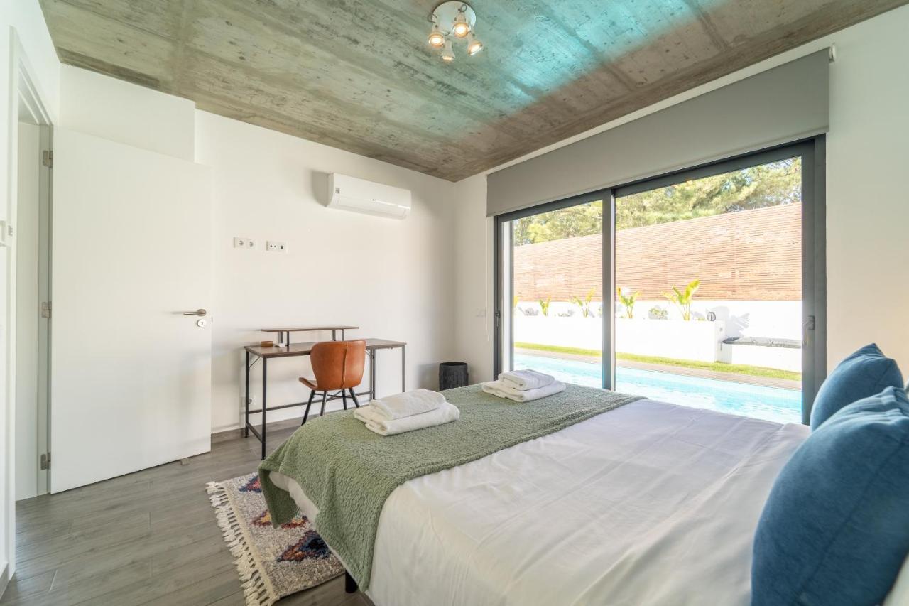 As Andorinhas - Walking Distance To Monte Clerigo And Amoreira Beaches