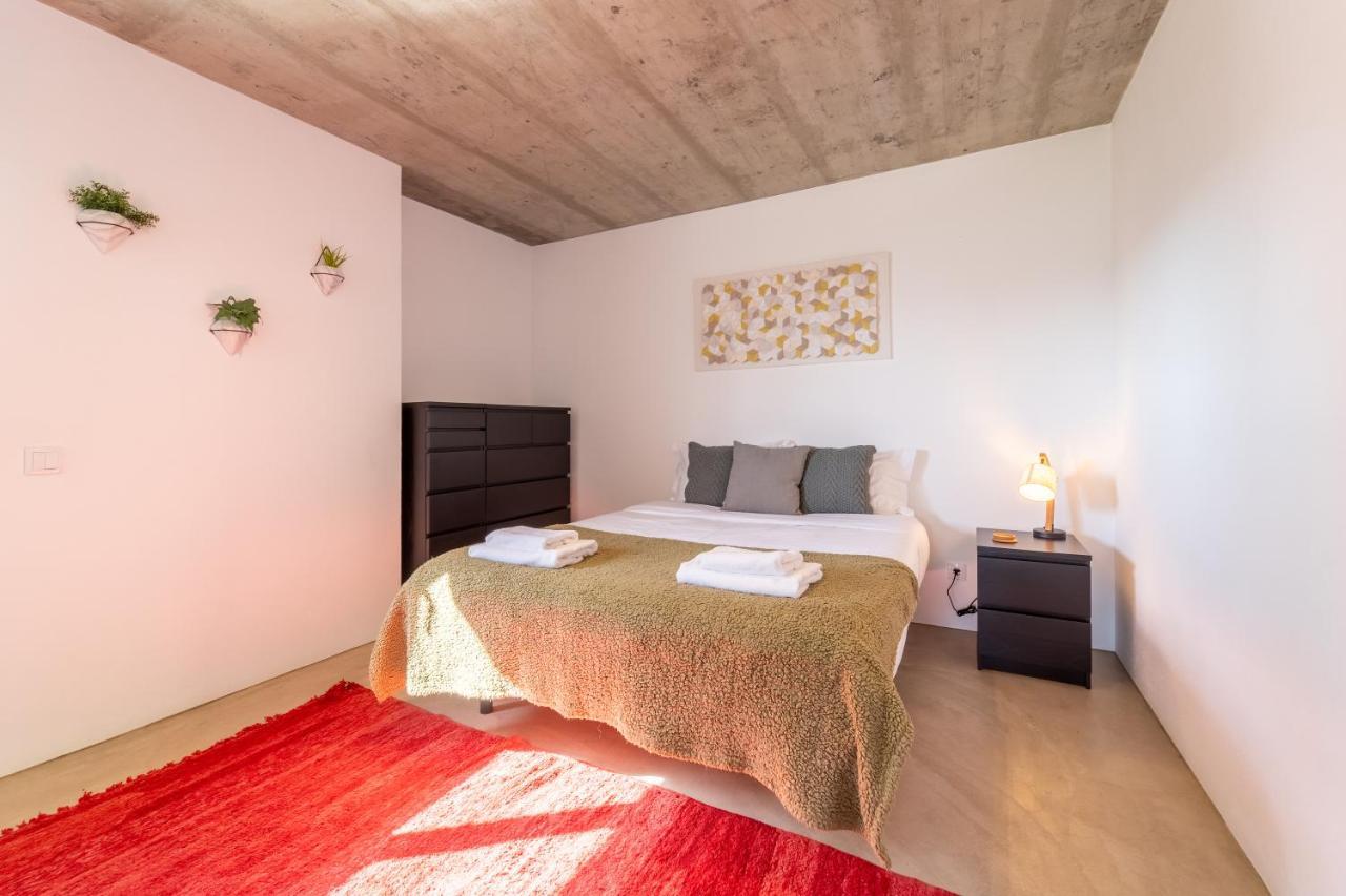 Villa As Andorinhas - Walking Distance To Monte Clerigo And Amoreira Beaches